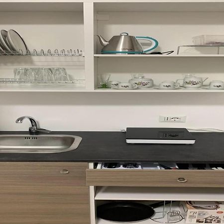 Miris Home Fast And Comfortable With Self Check In 8 Minutes Walk Near Naples Airport Екстер'єр фото