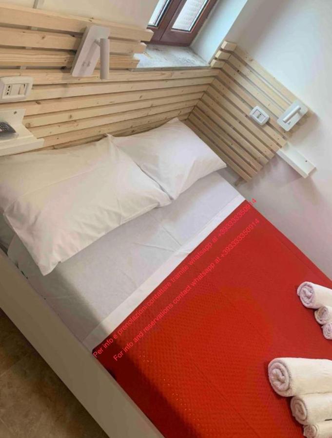 Miris Home Fast And Comfortable With Self Check In 8 Minutes Walk Near Naples Airport Екстер'єр фото