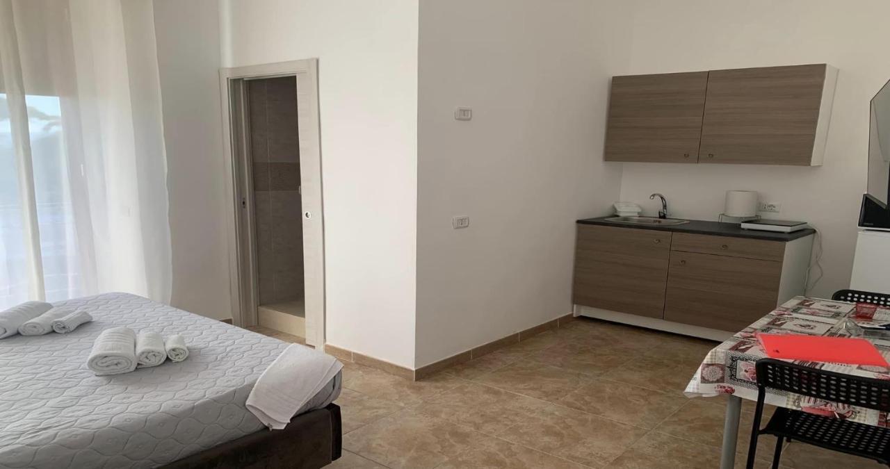 Miris Home Fast And Comfortable With Self Check In 8 Minutes Walk Near Naples Airport Екстер'єр фото